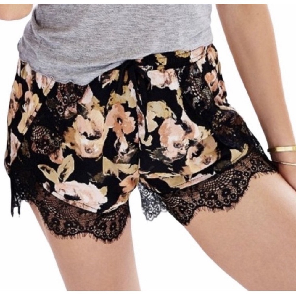 Paper Crane Womens Floral Lace Trim Shorts Black Pink Boho PT50001C Medium